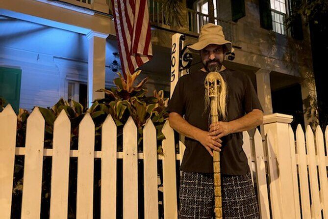 Key West Haunted Pub Crawl and Ghost Tour with Free T-Shirt - Meeting on Greene Street: How the 2-Hour Crawl Moves