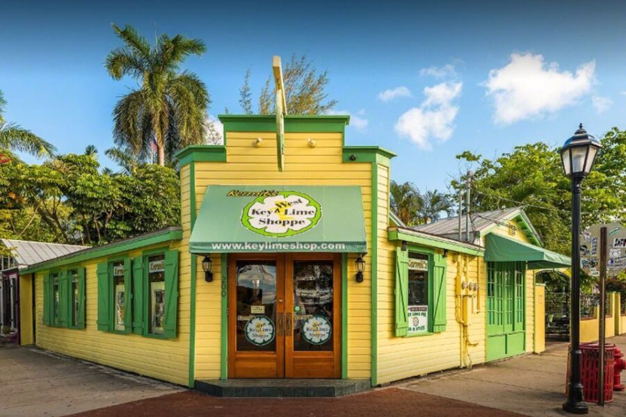 Key West: Jimmy Buffet Walking Tour with Key Lime Pie - How the tour builds the Buffett connection at each type of stop