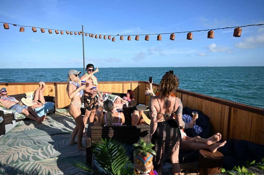 Key West: Sandbar Safari Tiki Cruise - Meeting point and timing: keep it simple and be early