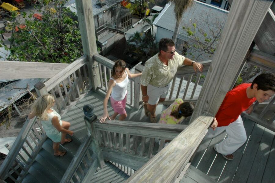 Key West Shipwreck Treasure Museum Tickets - Where to start: Mallory Square and an easy arrival