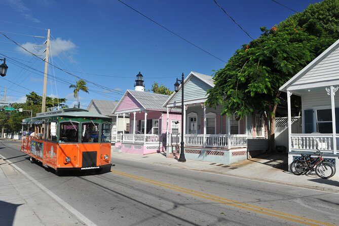 Key West Shore Excursion: Hop-On Hop-Off Trolley Tour - Crowds, wait times, and the heat: what to plan for