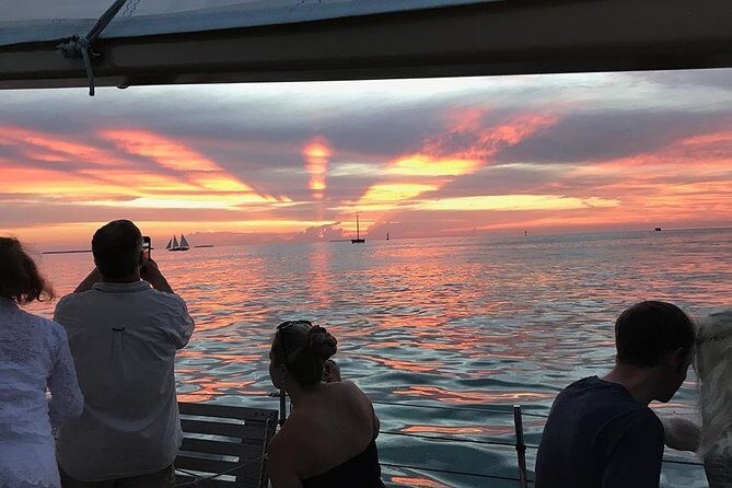 Key West Small-Group Sunset Sail with Wine and Hors d'oeuvres - Getting the best sunset view: what to do about boat positioning