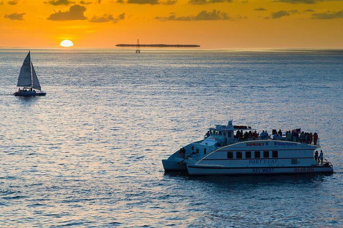Key West Sunset Cruise: Dinner, Live Music & Drinks Included - Live Music and the Party Level You Can Control