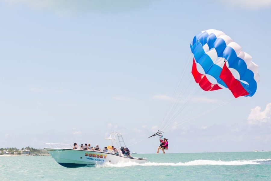 Key West: Ultimate Parasailing Experience - Practical tips so your ride feels smooth