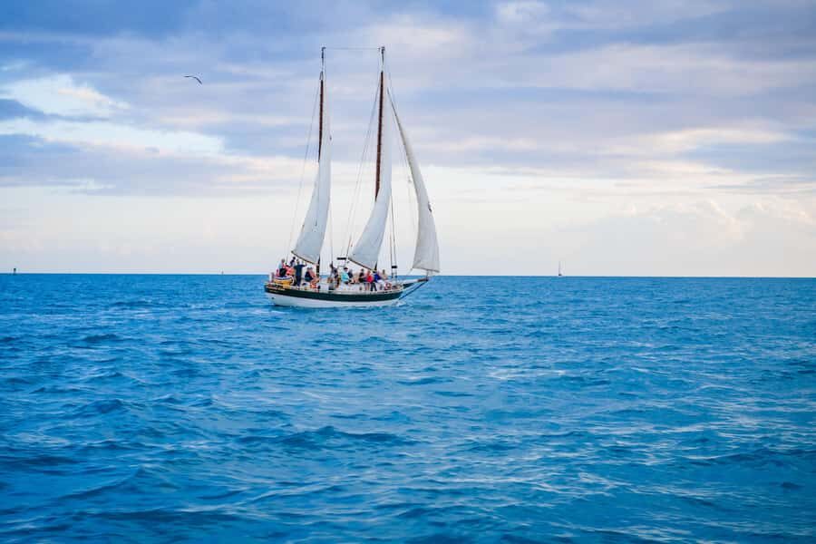 Key West's Schooner Appledore Star Champagne Sunset Sail - What you actually get to drink and snack during the 2-hour cruise