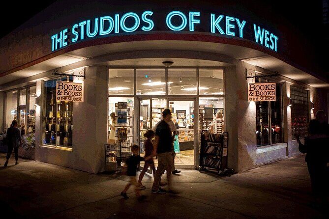 Old Town Key West Literary Walking Tour - Respectful Sightseeing: How the Tour Handles Private Homes