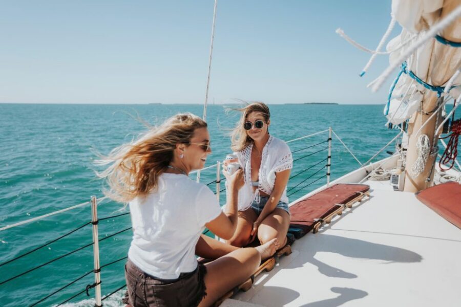 Premium Day Sail, Snorkel &, Kayak with Lunch - Drinks After Watersports: A Nice End Cap