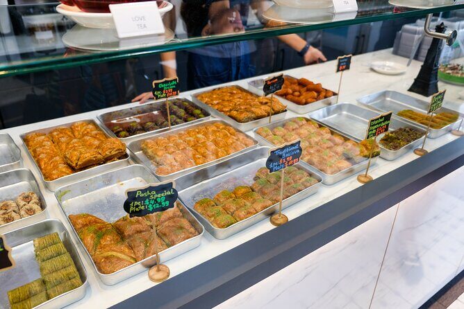 Sweet Treats of Key West: A Tasty Walking Tour of Old Town - Starting at Glazed Donuts: meet point, route flow, and walking reality